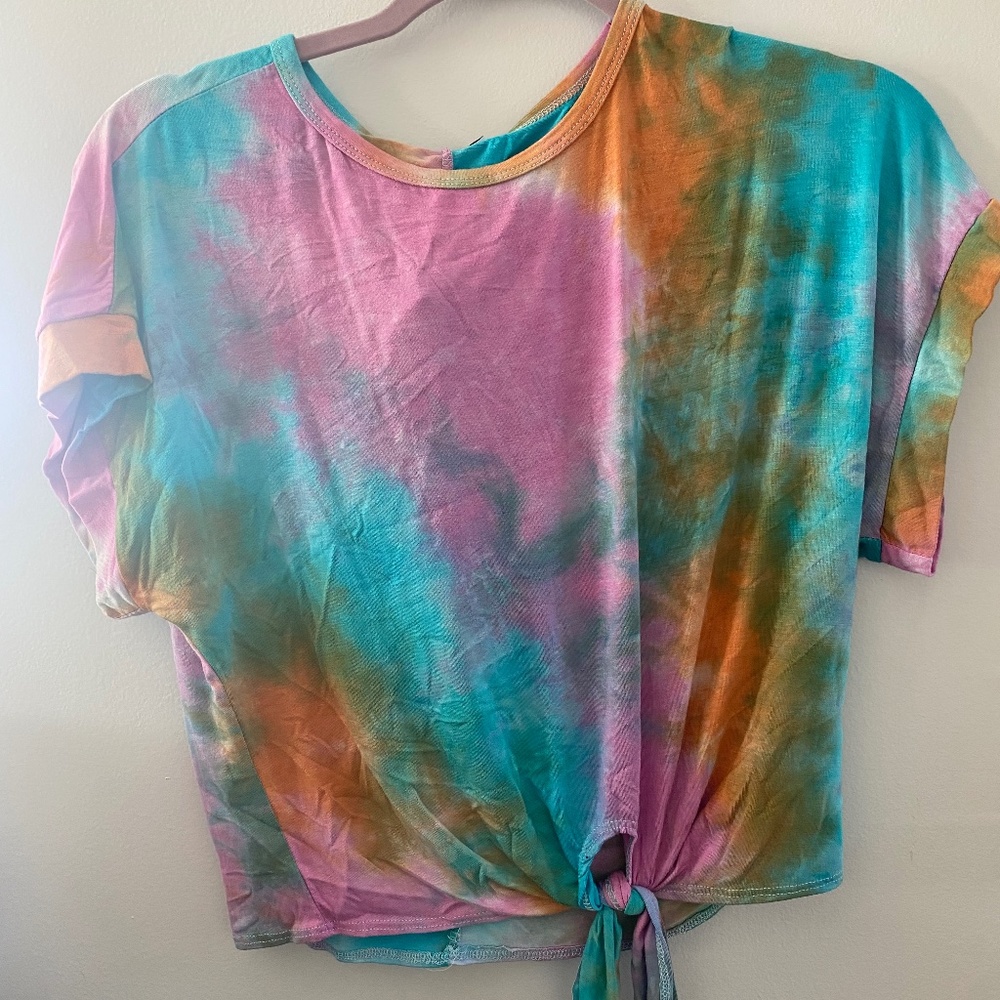 Fashion nova tie-dye tie front top